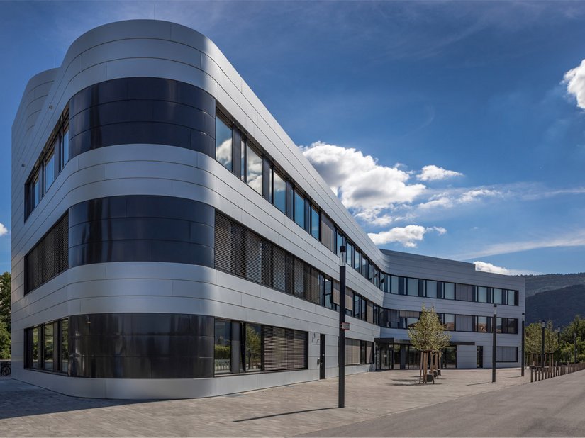 Das Business Development Center Heidelberg ist der erste Neubau auf dem Gelände des Heidelberg Innovation Park für Unternehmen aus dem Bereich Hochtechnologie.