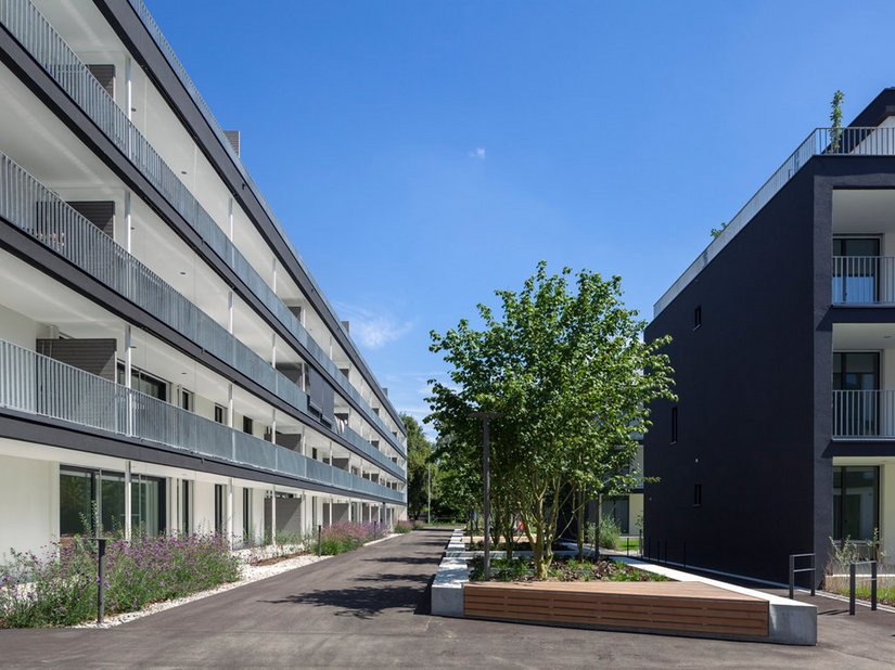 Große Außenbereiche bieten Platz für Jung und Alt.