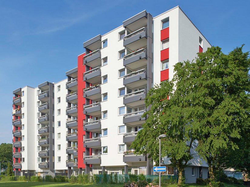 <p>Das im Jahre 1973 erbaute Wohngebäude an der Haydnstraße in Bochum&nbsp; erstrahlt nun wieder in neuer Signalkraft.</p>
