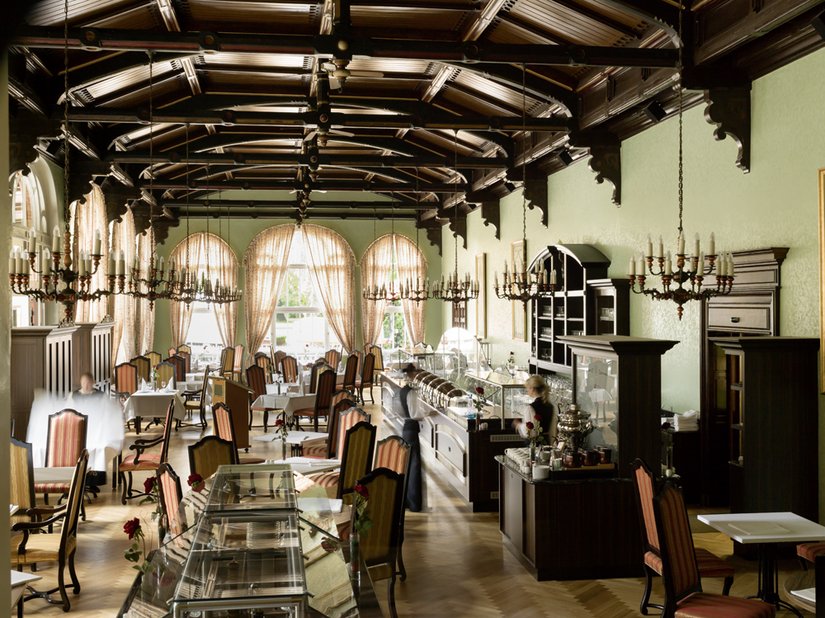 <p>So zeigt sich das repräsentative Restaurant des Parkhotels nach der Sanierung.</p>