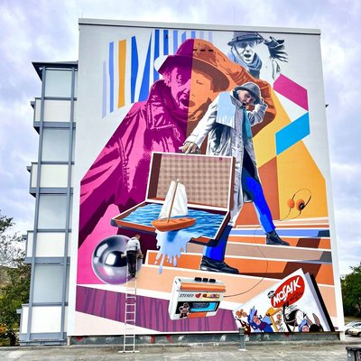Repost Mural