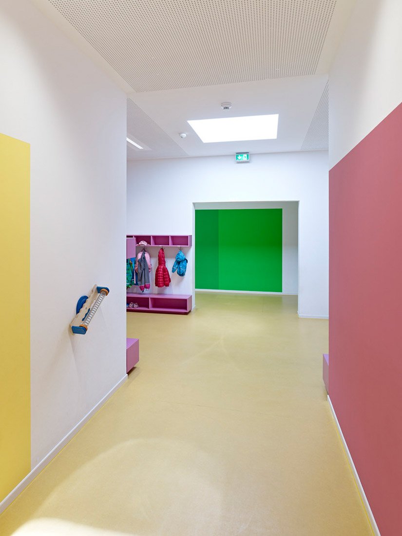 <p>Die vielen bunten Farben sorgen für eine kinderfreundliche Atmosphäre.</p>