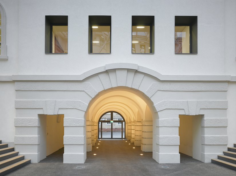 <p>Seit dem Jahr 2000 wird die ehemalige Druckerei des Verlagsgebäudes Herder Stück für Stück saniert.</p>