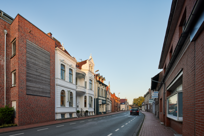 Dank seiner geringen Verschmutzungsneigung ist Ultrasil HP 1901 selbst an stark frequentierten Straßen einsetzbar.