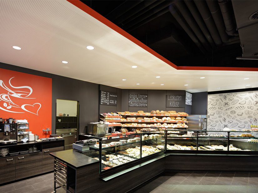 <p>Im neu eröffneten Store der Bäckerei Brot &amp; Co gibt es nicht nur verschiedenste Backwaren, sondern auch eine große Auswahl an Herzhaftem zum Mitnehmen.</p>