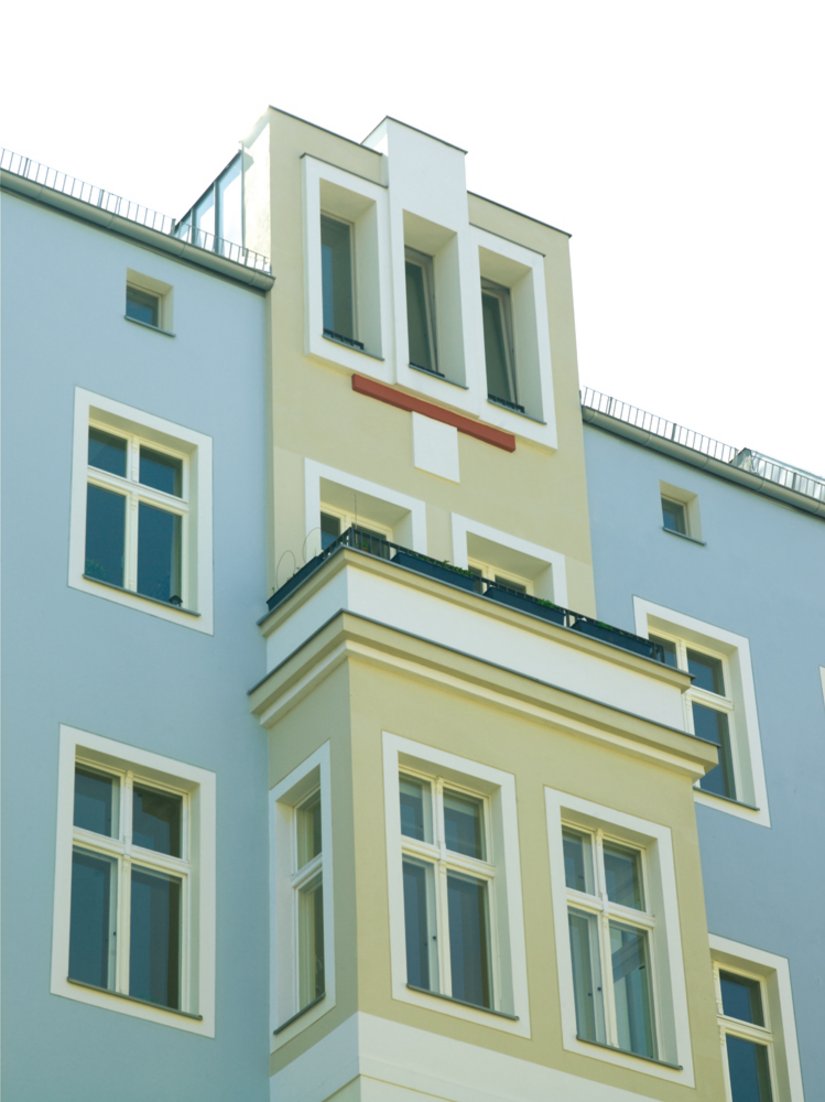 <p>Das harmonische Zusammenspiel der Farbtöne und die gelungene Einfügung der neuen Gebäudeteile verleihen dem Gebäudeensemble bis ins Detail eine hohe gestalterische Qualität.</p>