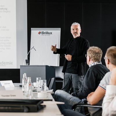 Vorstellung Weiterbildungsmöglichkeiten Marketing & Vertrieb