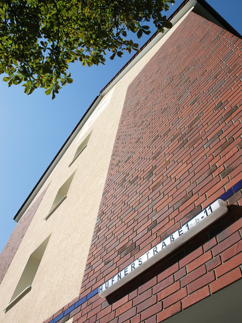 <p>Scala Farbtöne: Fassade: 09.09.03, Flachverblender Farbton 0003 Cloppenburg</p>