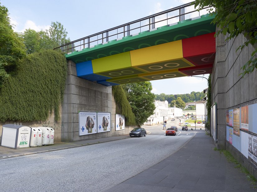 <p>Die „Lego-Brücke“ im Wuppertaler Ortsteil Elberfeld ist Teil einer bis 1991 genutzten Bahnstrecke, die sich im Umbau zu einer deutschlandweit einmaligen Freizeitstraße befindet.</p>