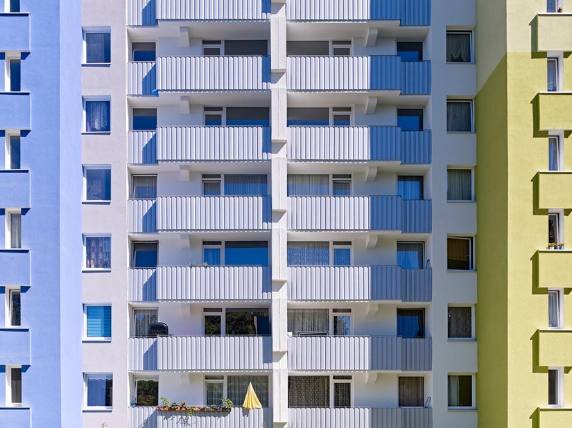 Die neue Fassade wirkt auf Besucher und Bewohner der Siedlung ungleich freundlicher.