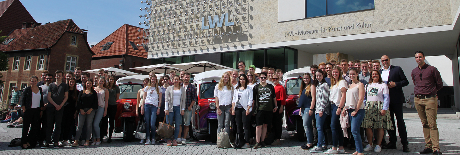 Brillux Azubis auf Entdeckungstour im LWL-Museum